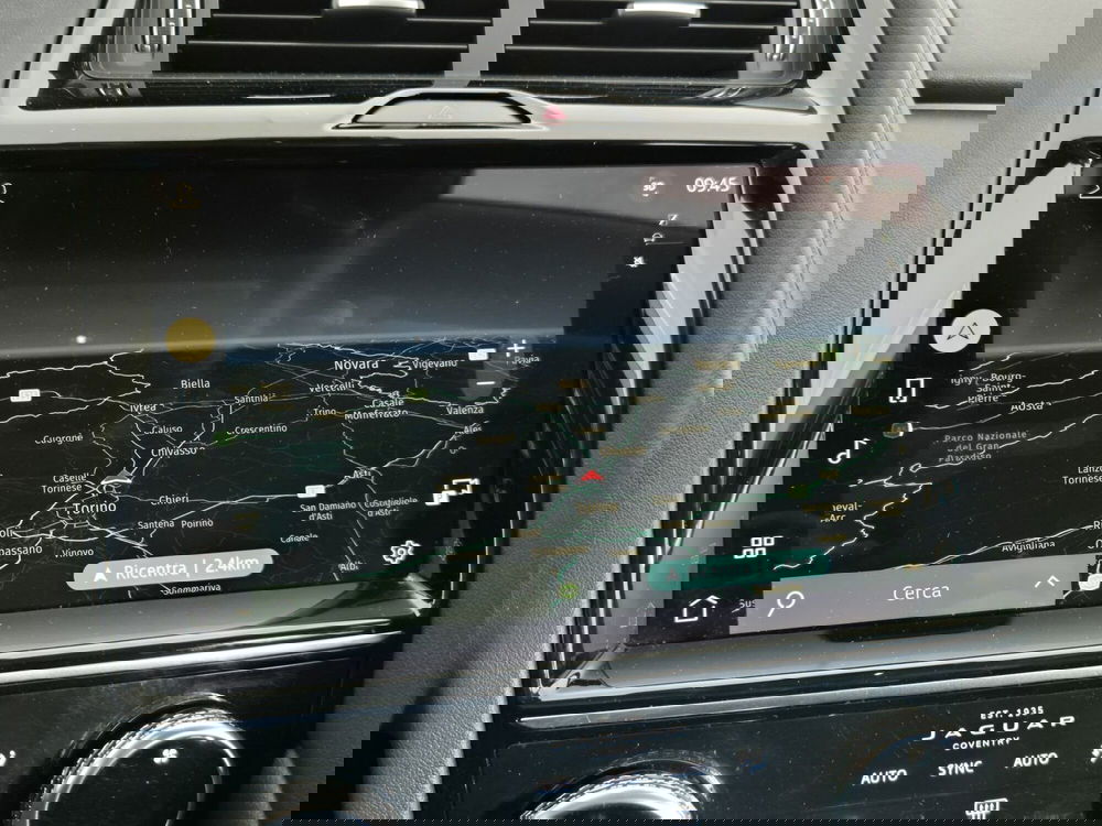 Jaguar E-Pace usata a Torino (11)