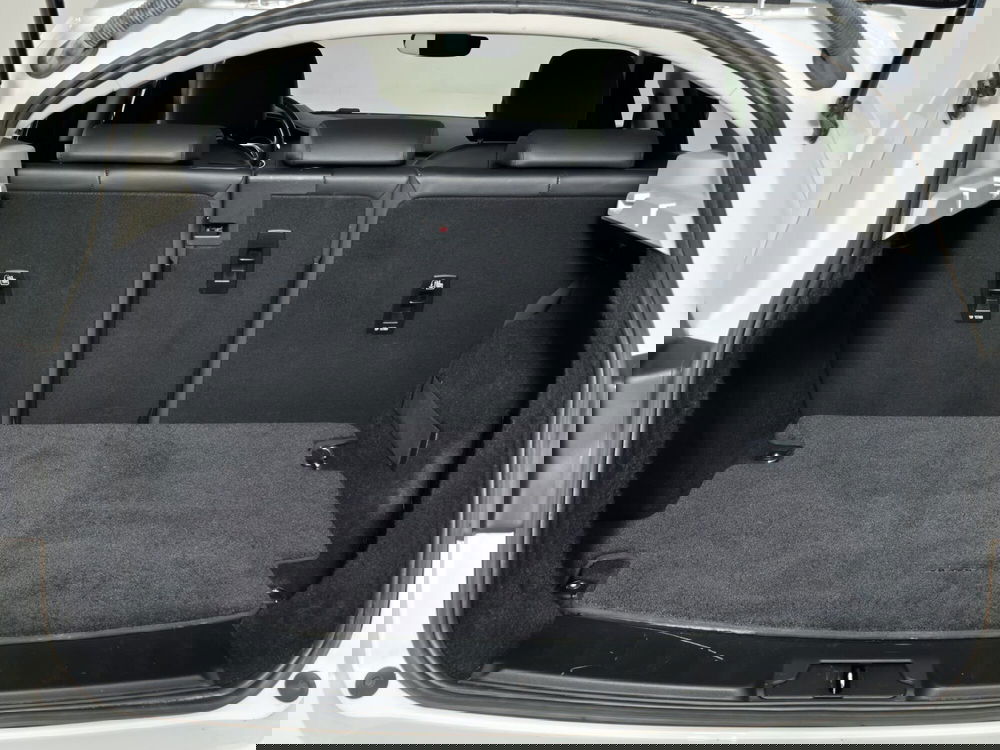 Jaguar E-Pace usata a Torino (12)