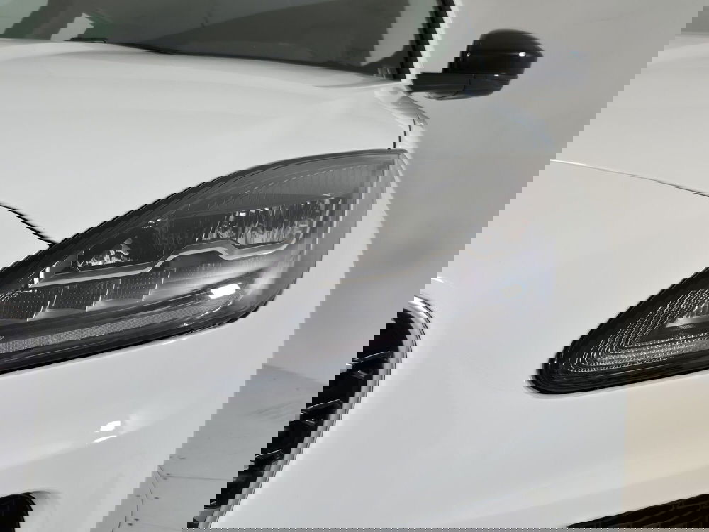 Jaguar E-Pace usata a Torino (18)