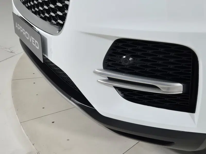 Jaguar E-Pace usata a Torino (20)