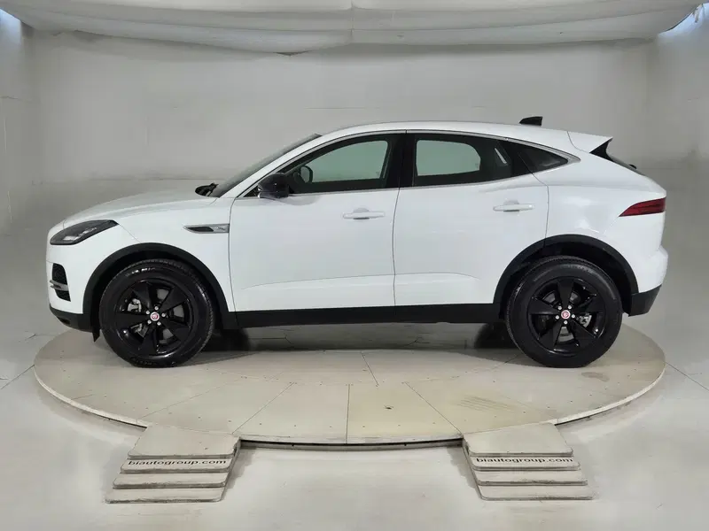 Jaguar E-Pace usata a Torino (6)