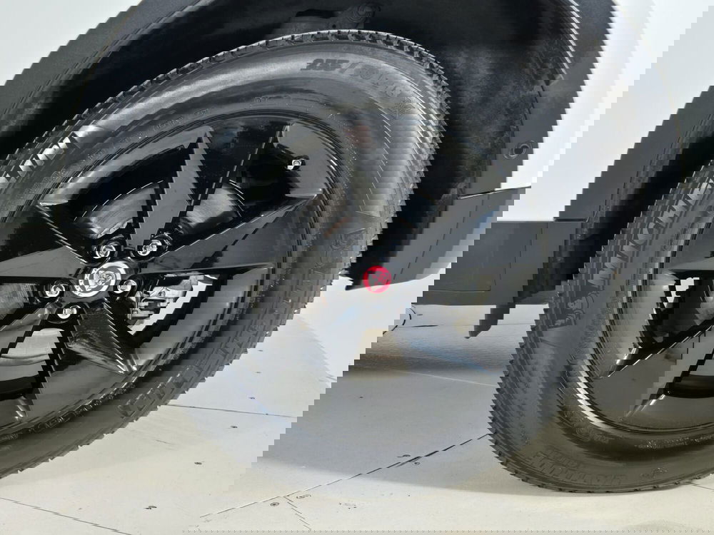 Jaguar E-Pace usata a Torino (9)