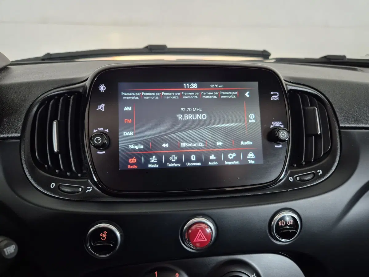 Abarth 595 Cabrio usata a Torino (12)