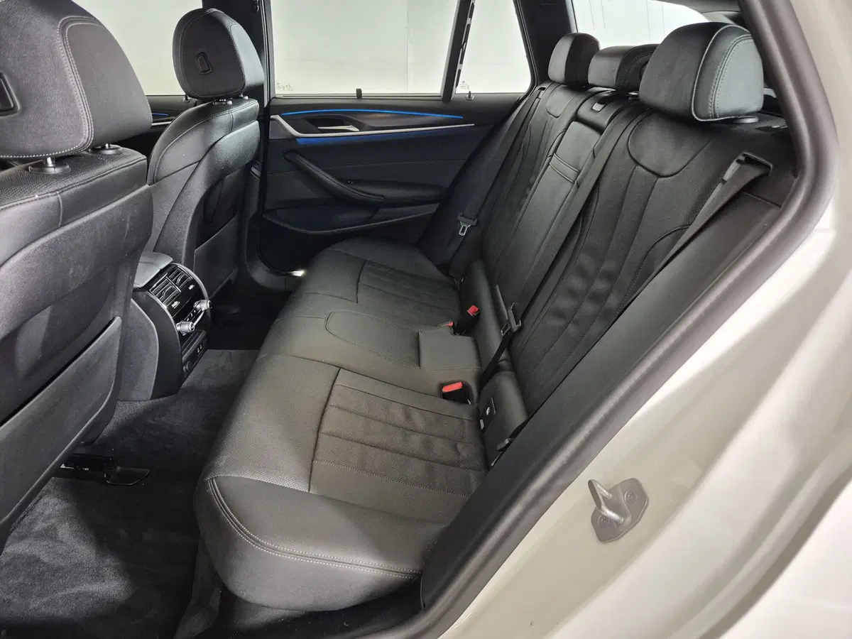 BMW Serie 5 Touring usata a Torino (8)