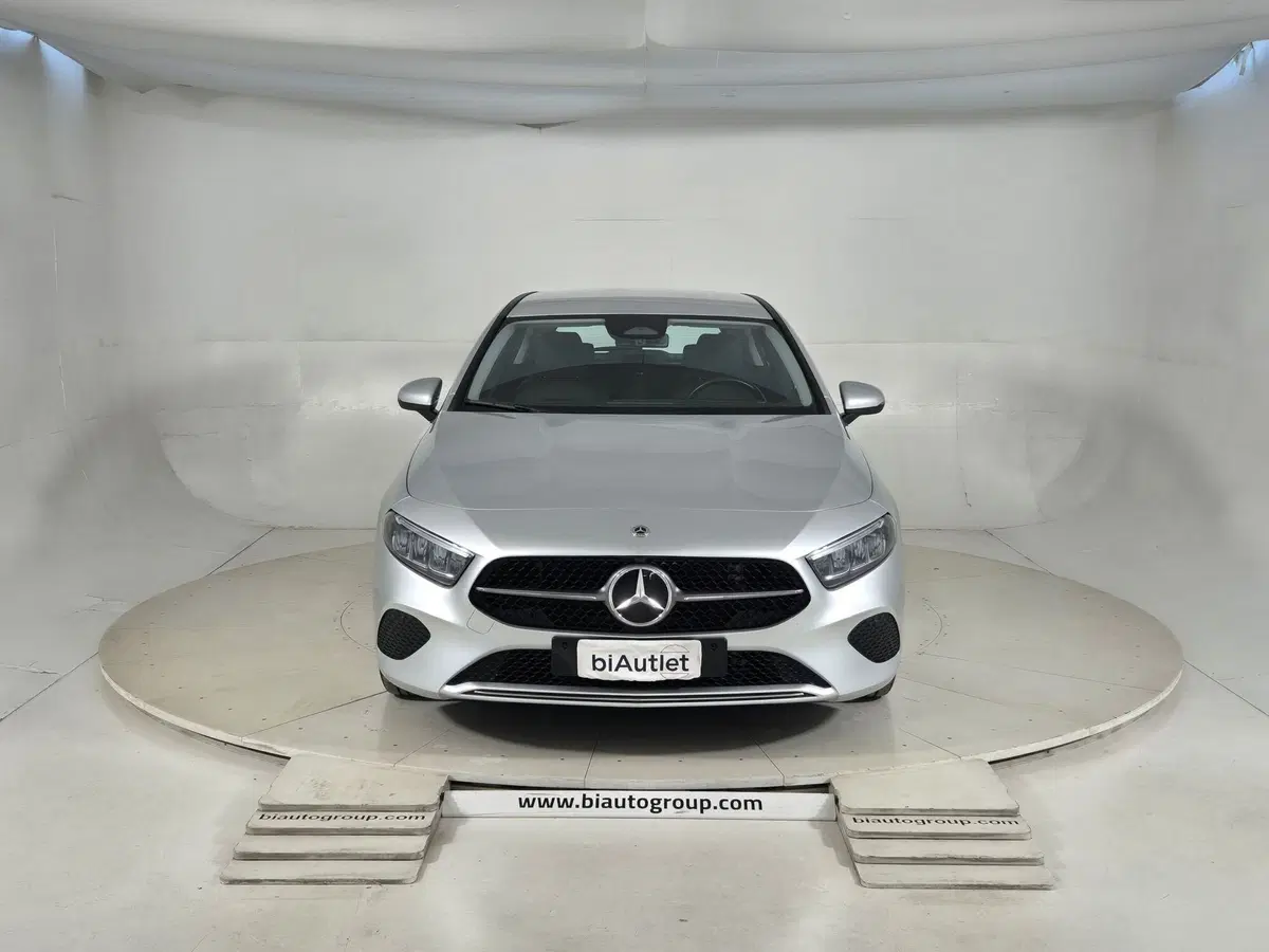 Mercedes-Benz Classe A Sedan usata a Torino (2)
