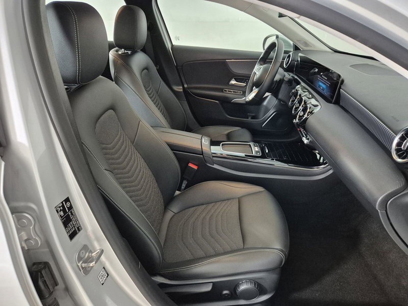 Mercedes-Benz Classe A Sedan usata a Torino (9)
