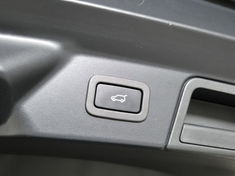 Land Rover Range Rover Velar usata a Torino (17)