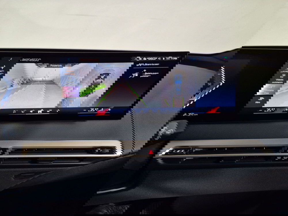 BMW iX usata a Torino (16)