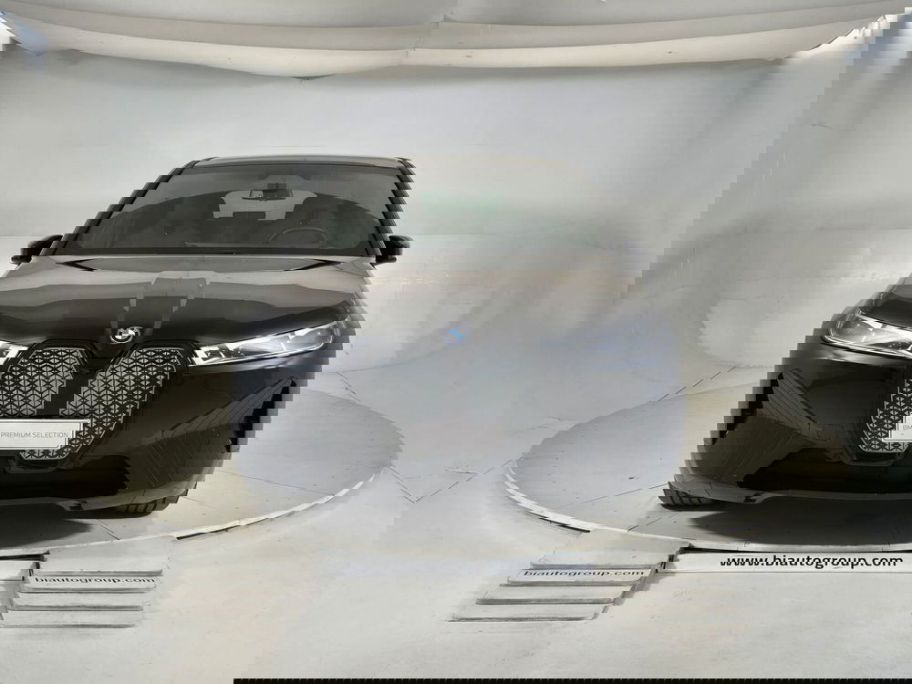 BMW iX usata a Torino (3)