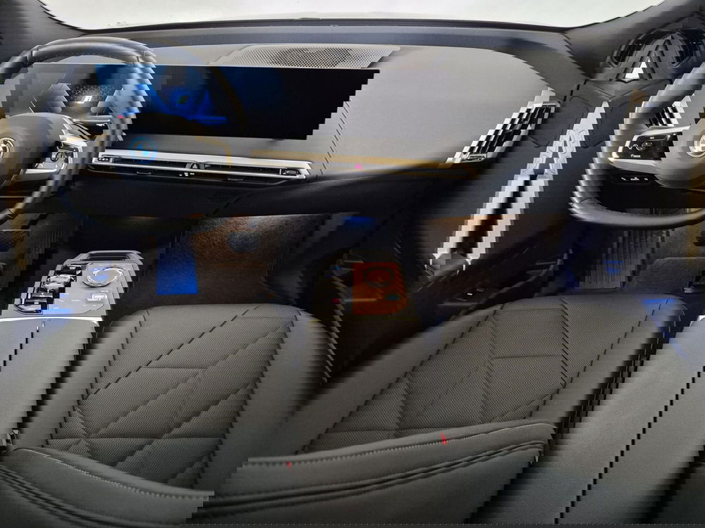 BMW iX usata a Torino (9)