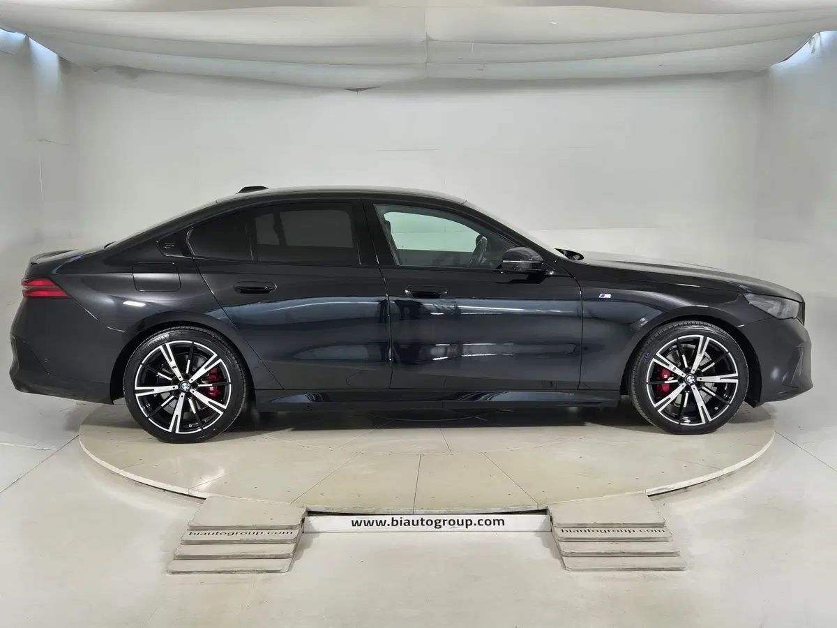 BMW Serie 5 usata a Torino (6)