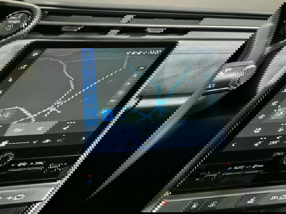 Lexus LBX usata a Torino (12)