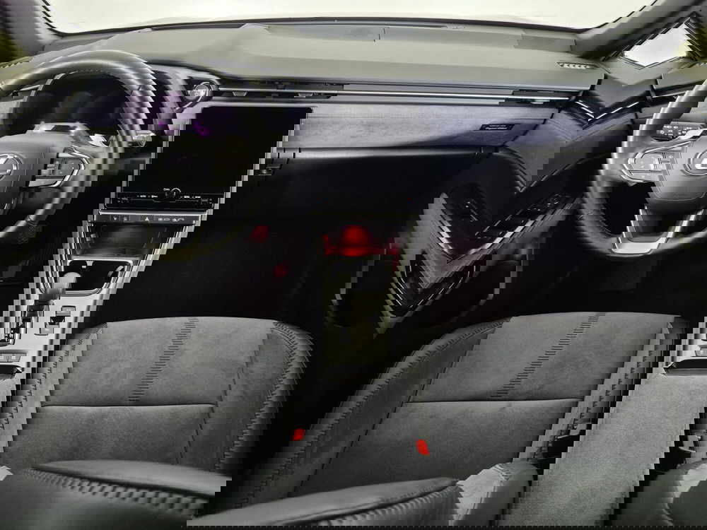 Lexus LBX usata a Torino (8)