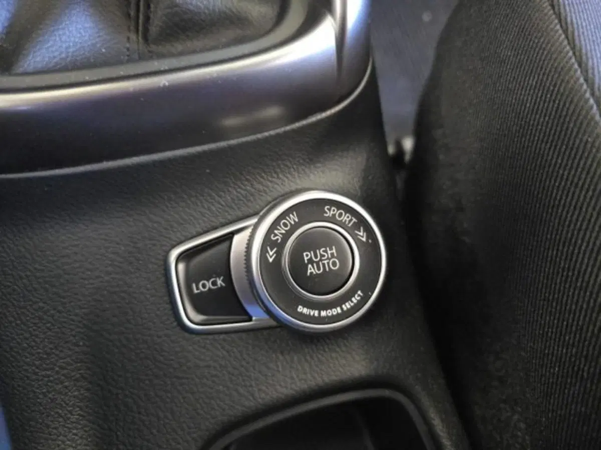 Suzuki S-Cross nuova a Reggio Emilia (13)