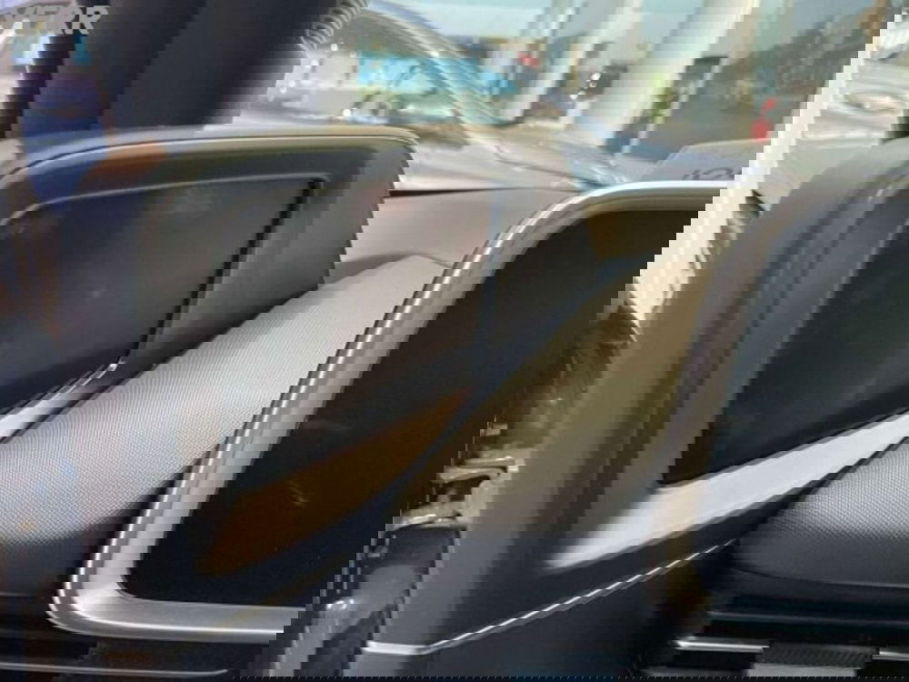 Hyundai Ioniq 6 nuova a Milano (12)