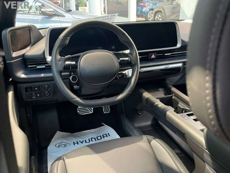 Hyundai Ioniq 6 nuova a Milano (7)