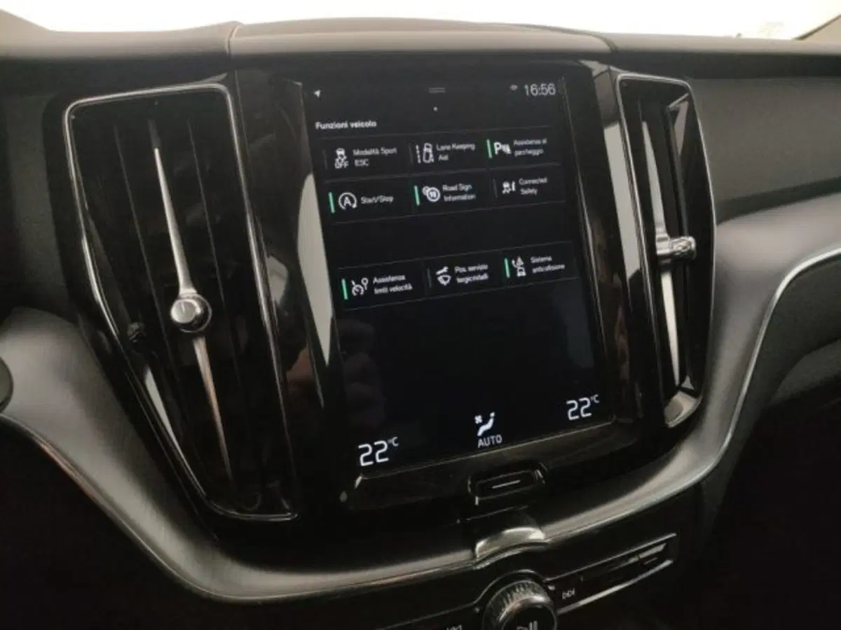 Volvo XC60 usata a Modena (16)