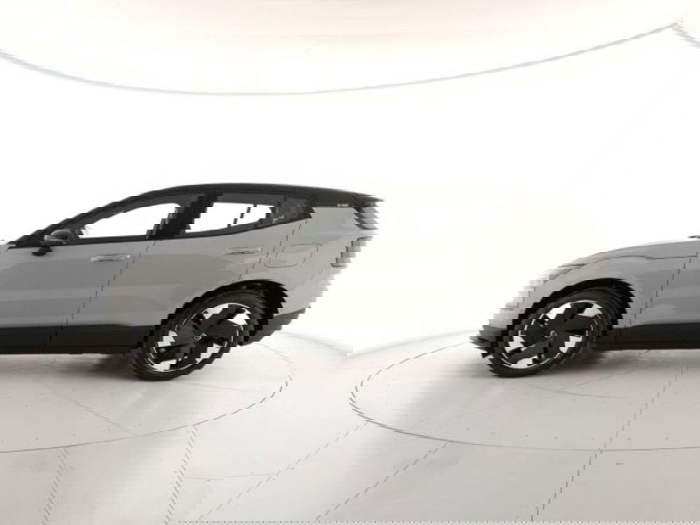 Volvo EX30 nuova a Modena (3)