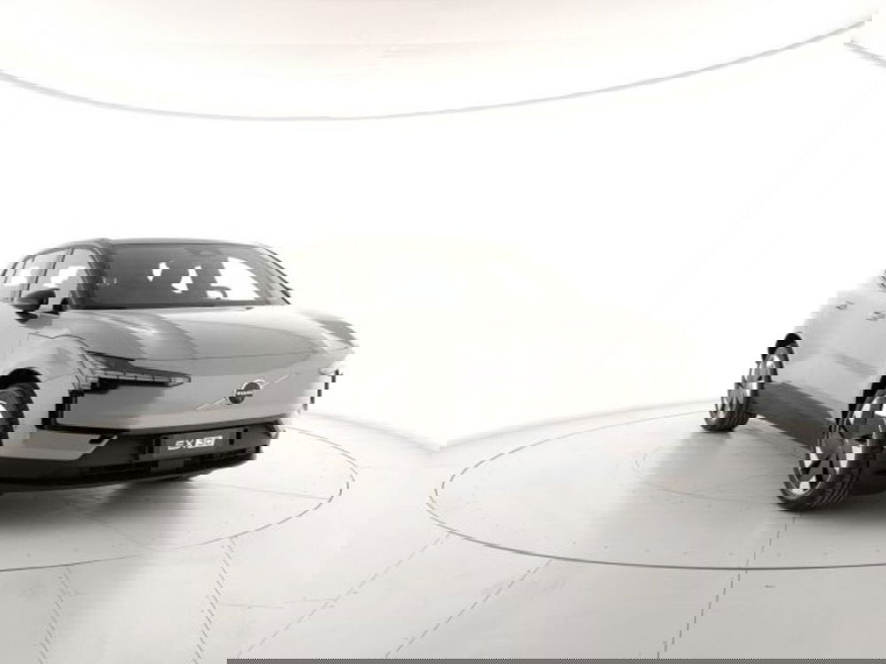 Volvo EX30 nuova a Modena (8)