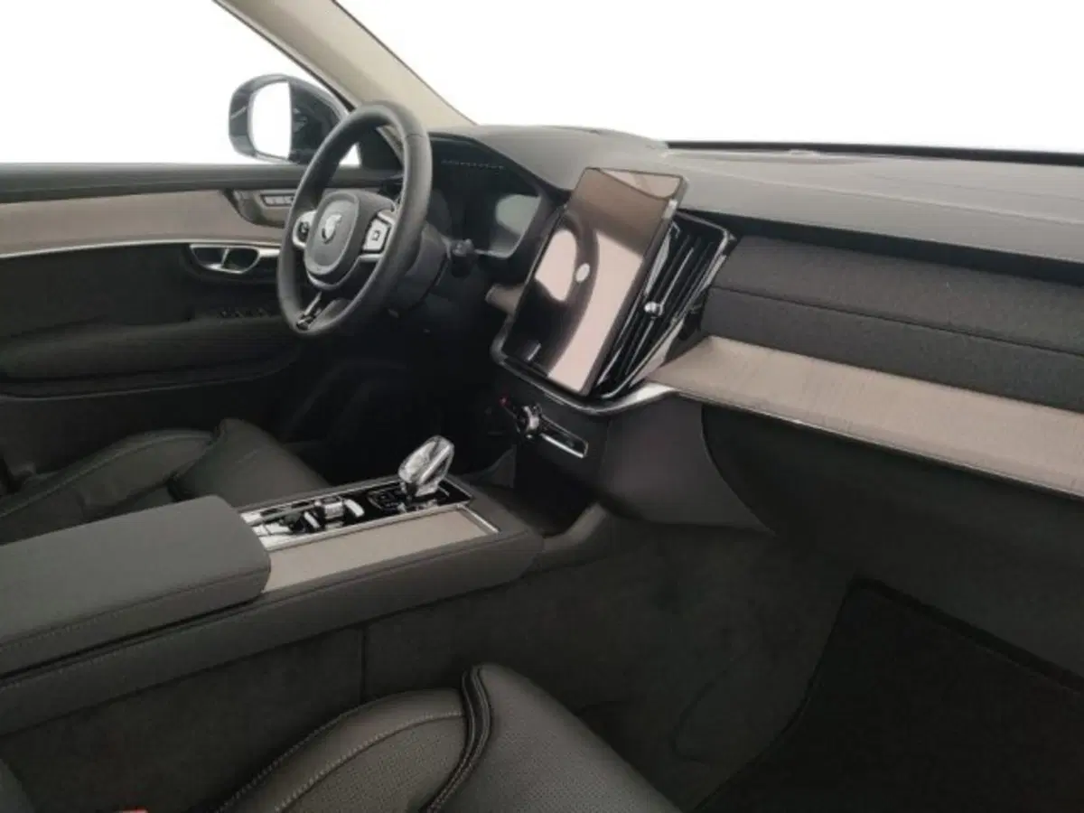 Volvo XC90 nuova a Modena (12)