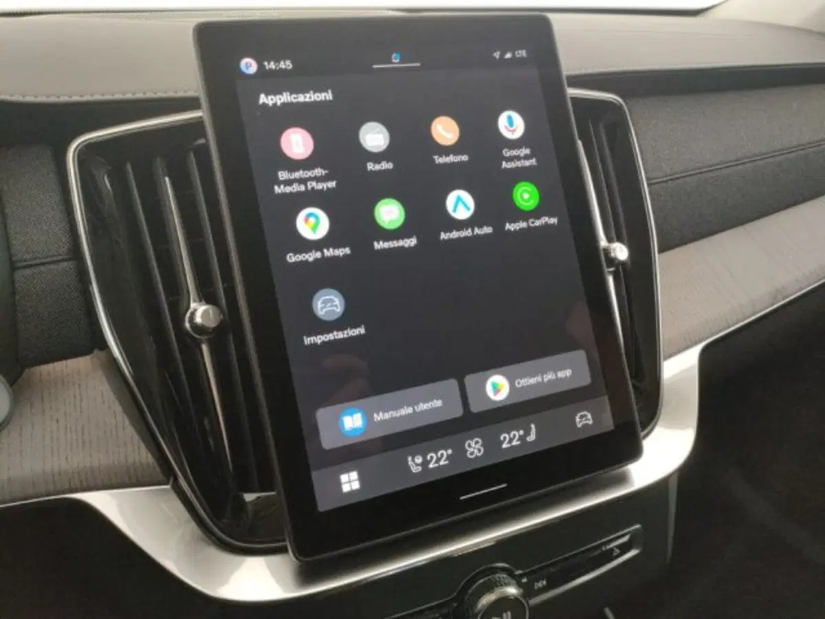 Volvo XC90 nuova a Modena (14)