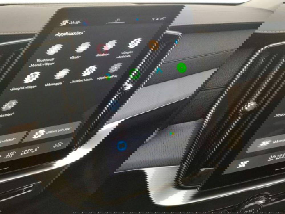 Volvo XC90 nuova a Modena (14)