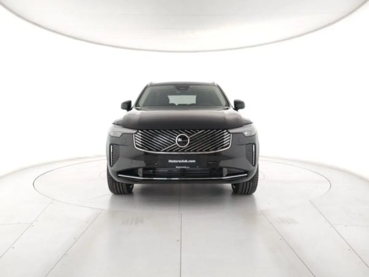 Volvo XC90 nuova a Modena (7)