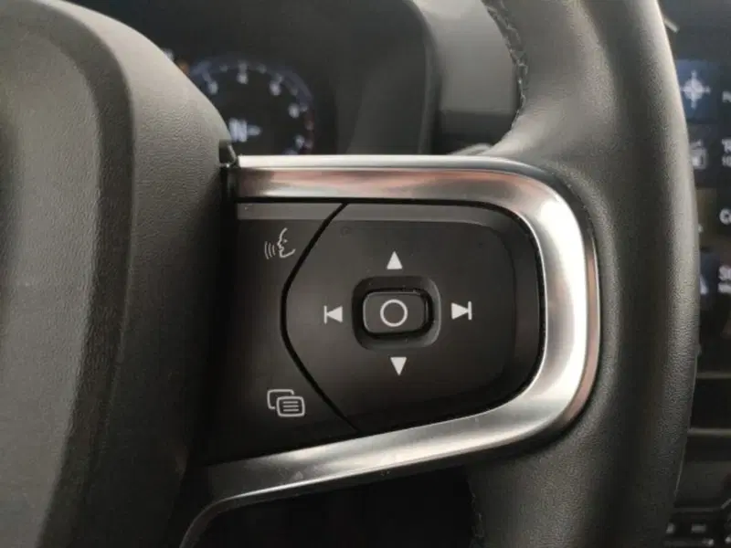 Volvo XC40 usata a Modena (18)