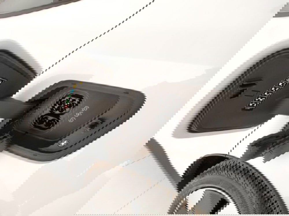 Volvo EX30 nuova a Modena (12)