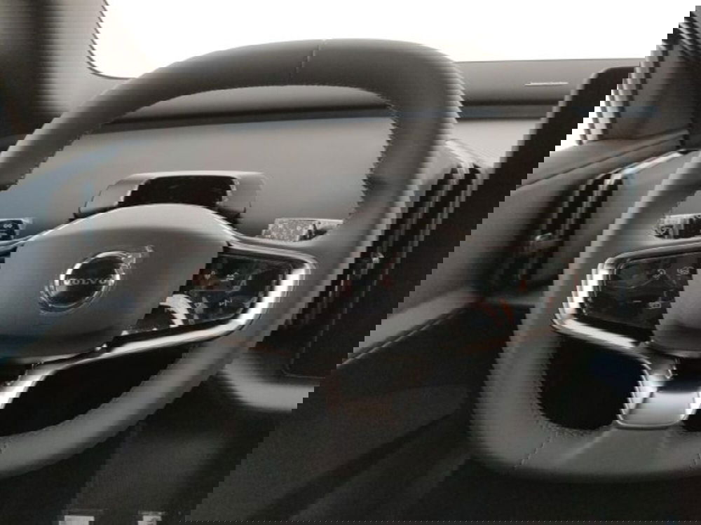 Volvo EX30 nuova a Modena (18)