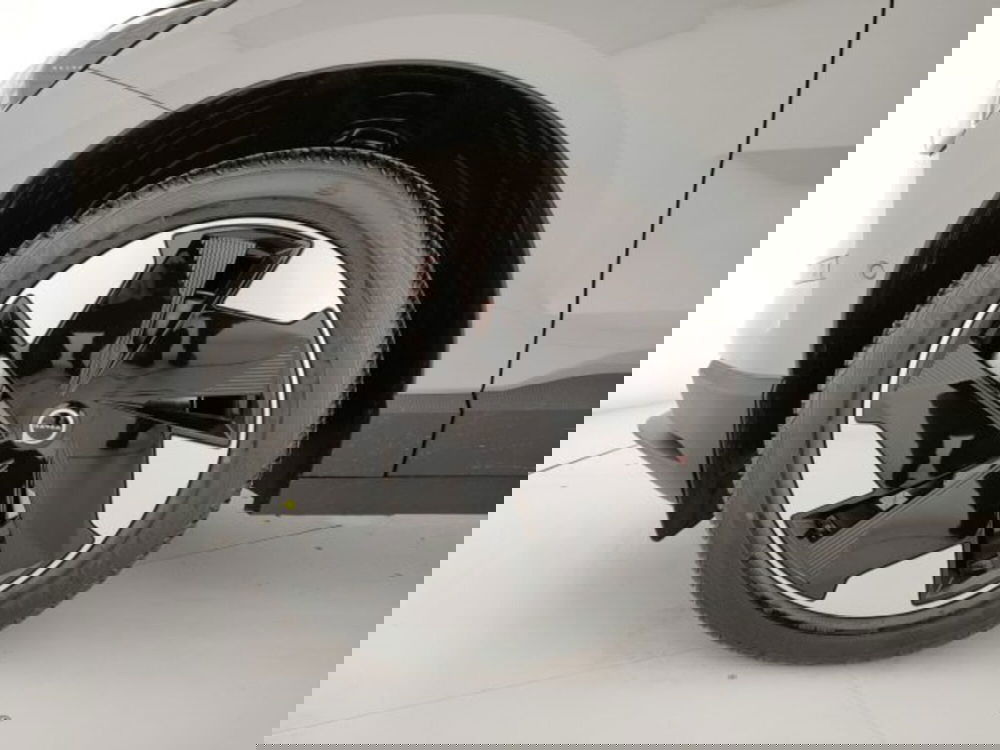 Volvo EX30 nuova a Modena (10)