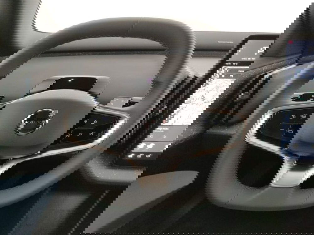 Volvo EX30 nuova a Modena (16)