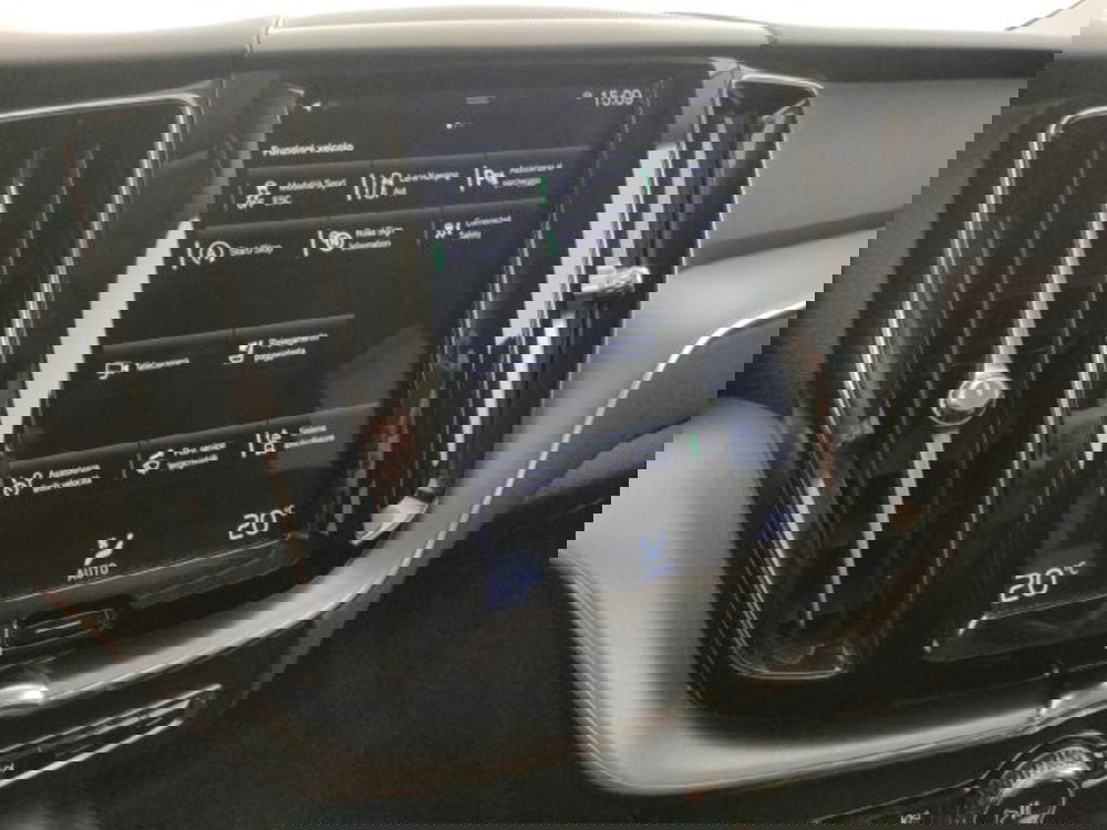 Volvo XC60 usata a Modena (18)
