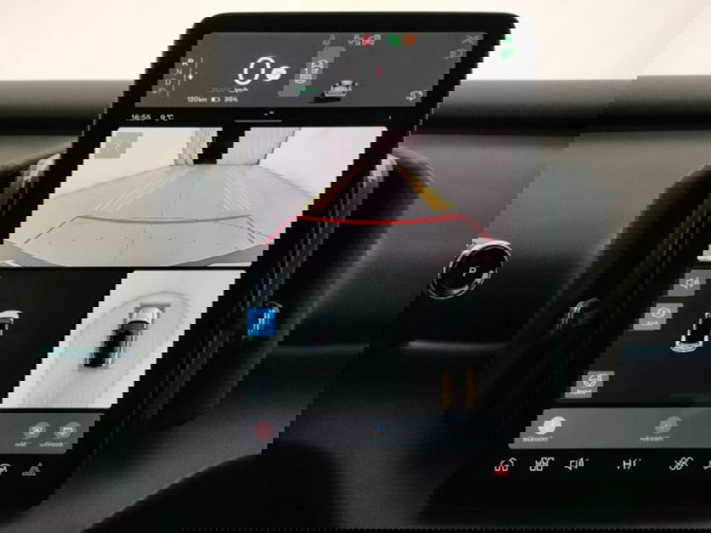 Volvo EX30 nuova a Modena (19)