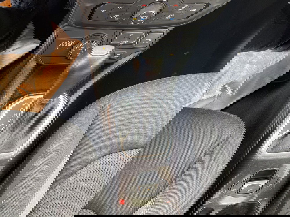 Jeep Renegade usata a Lecce (19)