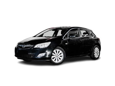 Opel Astra 1.7 CDTI 110CV 5 porte Cosmo del 2014 usata a Bari
