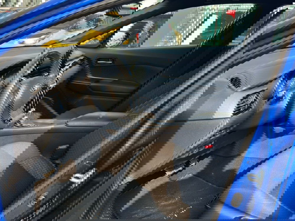 Toyota Toyota C-HR usata a Piacenza (14)