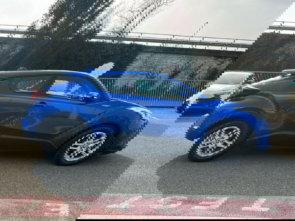 Toyota Toyota C-HR usata a Piacenza (8)