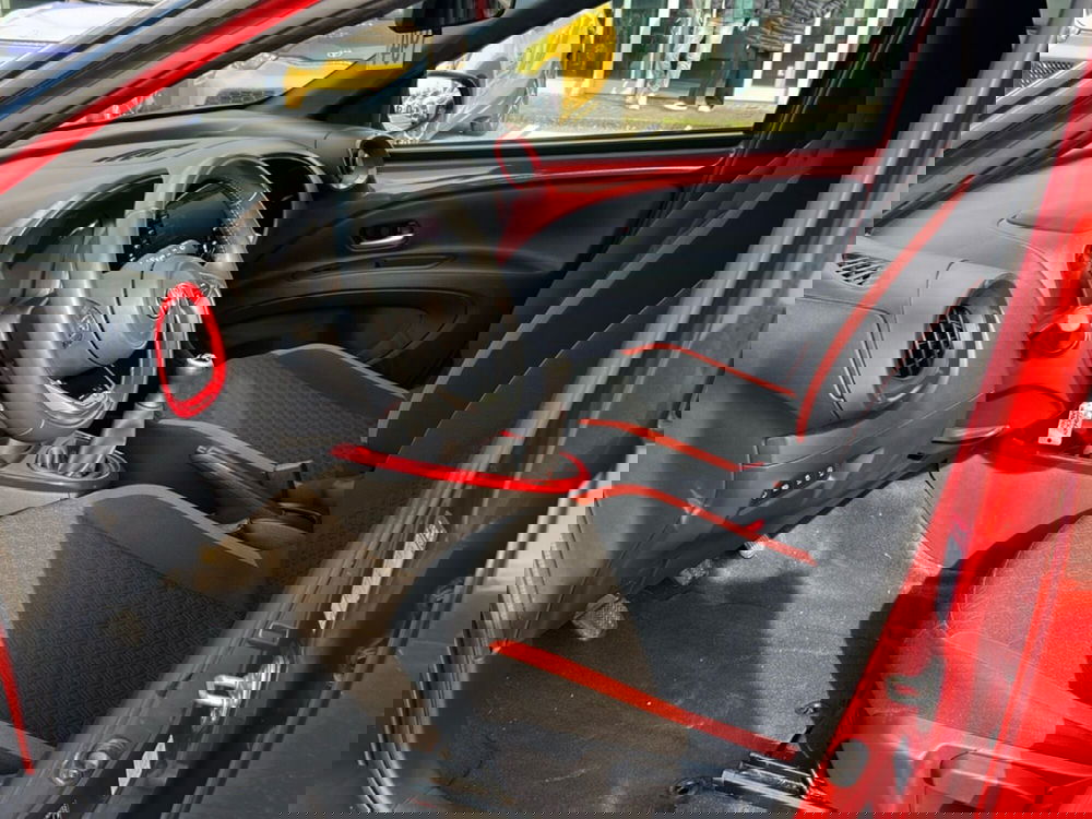 Toyota Aygo X usata a Piacenza (11)