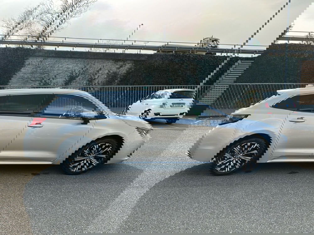 Toyota Corolla Touring Sports usata a Piacenza (9)