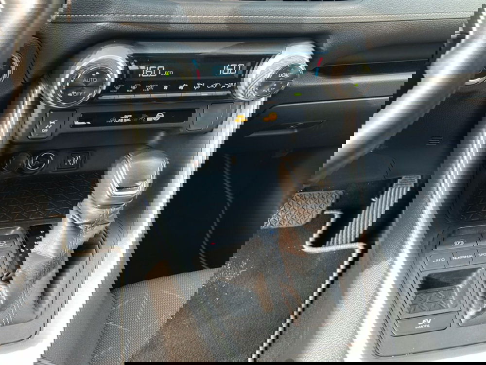 Toyota Rav4 usata a Piacenza (13)