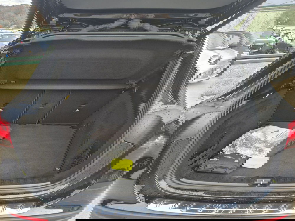 Mercedes-Benz GLA SUV usata a Alessandria (12)