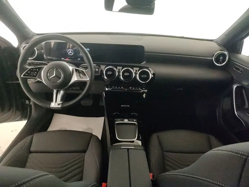 Mercedes-Benz Classe A nuova a Alessandria (8)