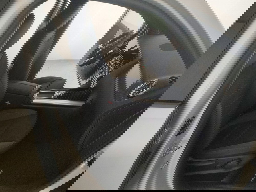 Mercedes-Benz Classe B nuova a Alessandria (9)