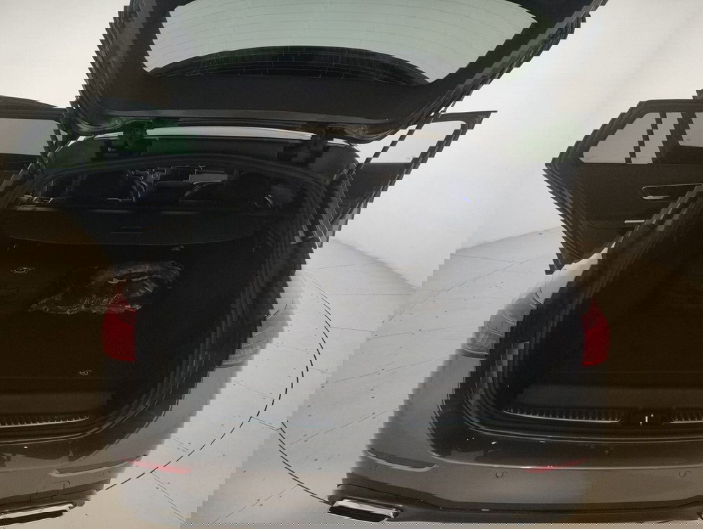 Mercedes-Benz Classe C Station Wagon nuova a Alessandria (11)