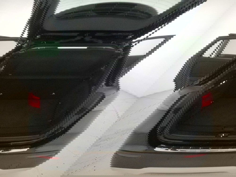 Mercedes-Benz GLA SUV usata a Alessandria (11)