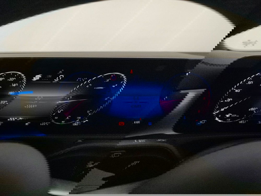 Mercedes-Benz CLA Shooting Brake usata a Alessandria (15)