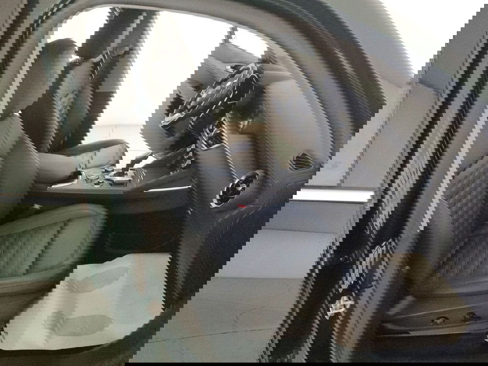 Alfa Romeo Stelvio usata a Alessandria (10)