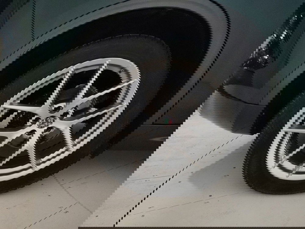 Alfa Romeo Stelvio usata a Alessandria (14)