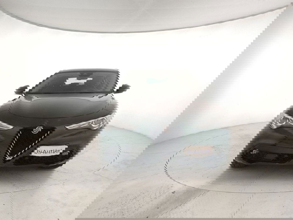 Alfa Romeo Stelvio usata a Alessandria (2)